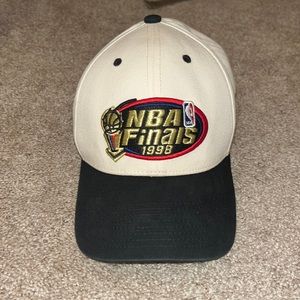 Mitchell & Ness Snapback Hat